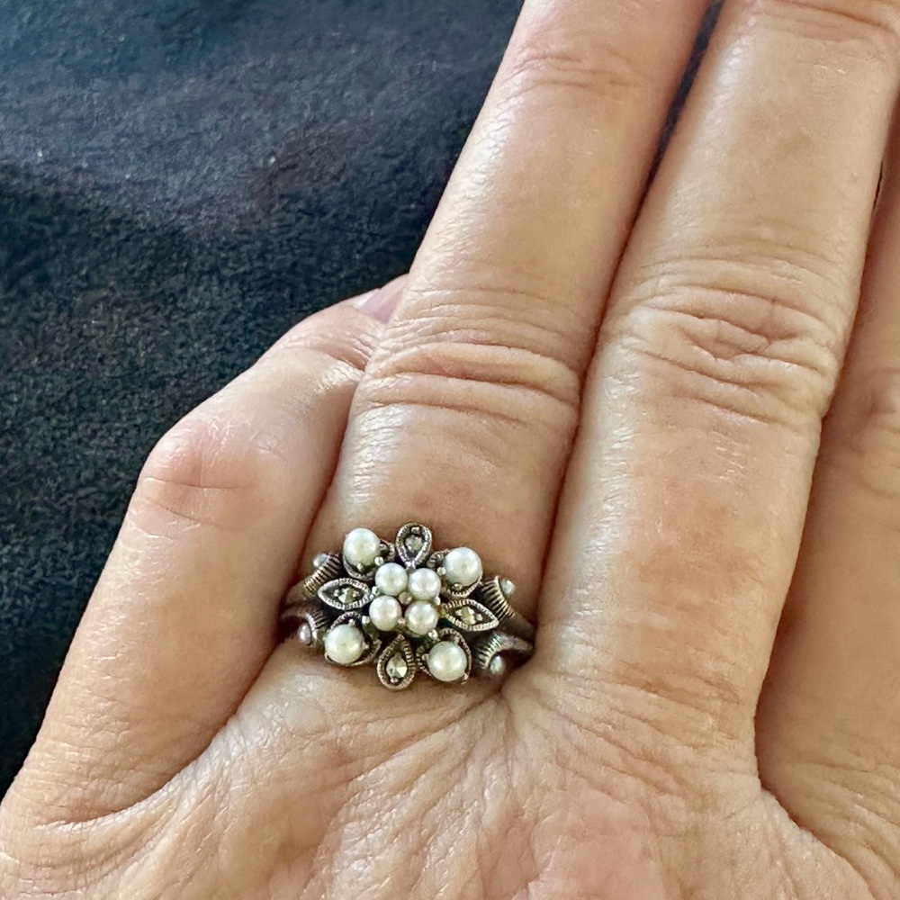 925 Silver and Pearl Vintage Ring